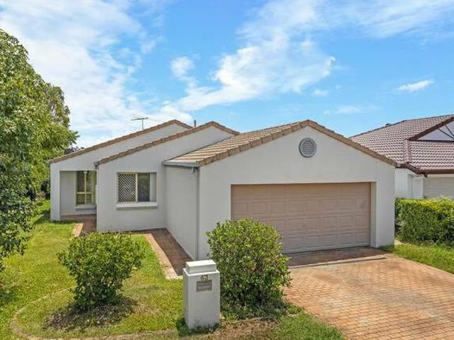 Convenient Family Living in a Prominent School Position