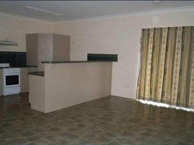 Convenient Family Living in Mount Sheridan