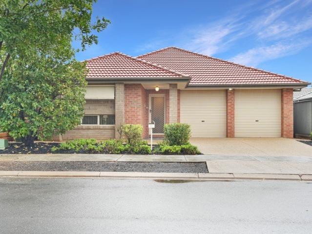 Convenient Family Living in the Heart of Blakeview