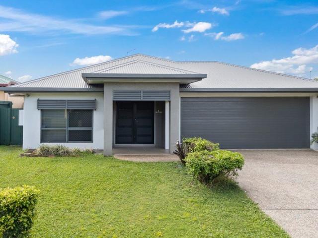 Convenient Family Living Near Mount Sheridan Plaza