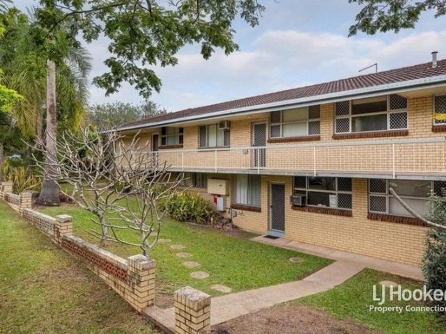 Convenient Gaythorne Living with Modern Comfort