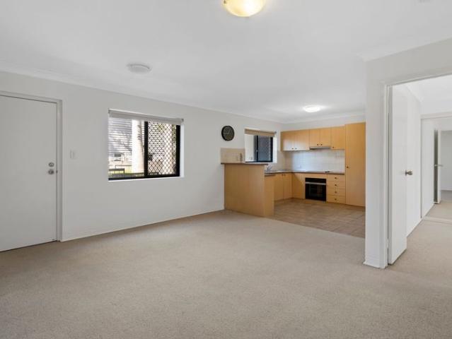 Convenient Inner City Living in the Heart of Greenslopes