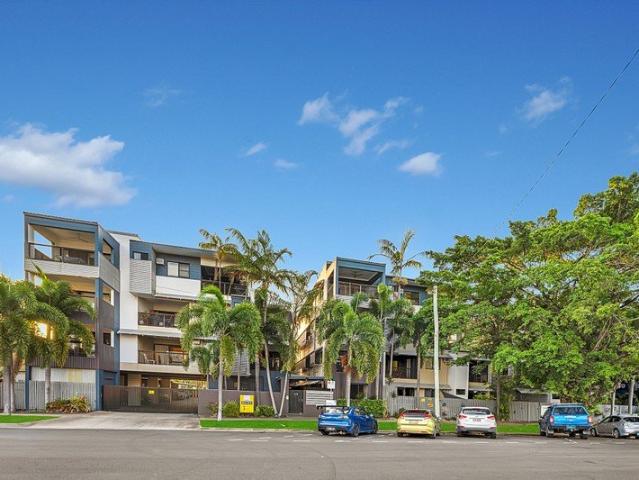 Convenient Inner City Living with Resort Style Appeal