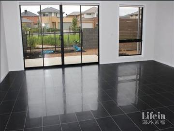 Convenient Lifestyle Living in Incredible Location