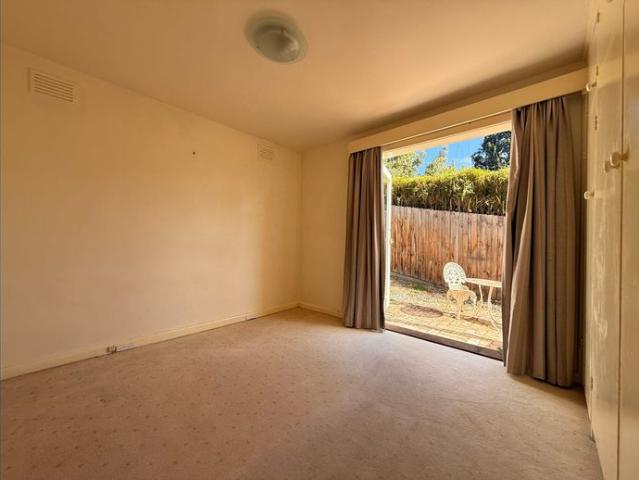 Convenient Living 1 Bedroom Apartment Water Included!