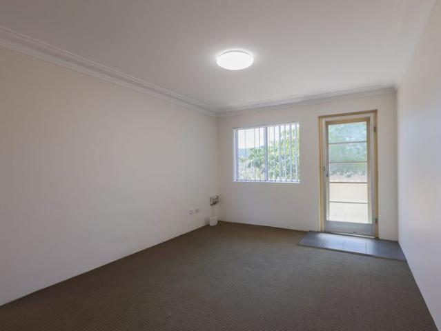 CONVENIENT LIVING WITH AMENITIES CLOSE BY