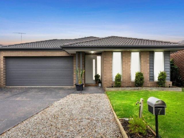 Convenient Living And Lifestyle In Marshall