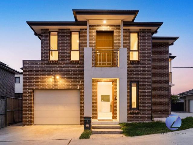 CONVENIENT LIVING CENTRAL TO EVERY AMENITY !
