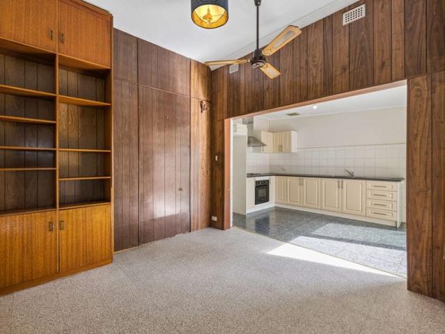 Convenient Living Close to City & Airport