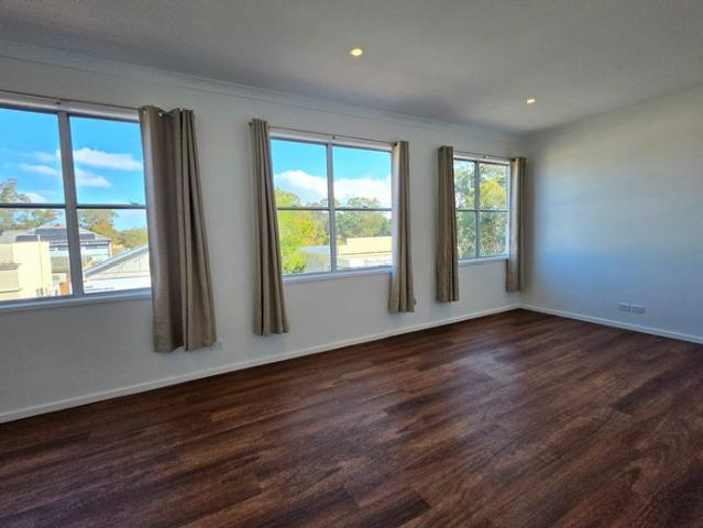 CONVENIENT LIVING IN THE HEARFT OF WYONG