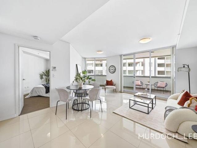 Convenient Living in the Heart of Castle Hill