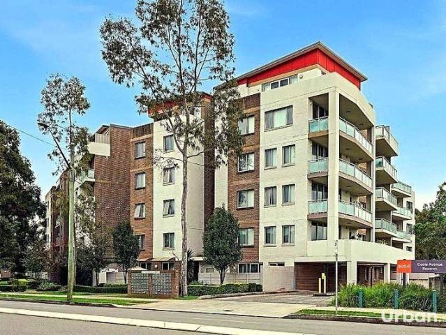Convenient living in the heart of Baulkham Hills