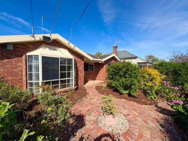 Convenient Living in the Heart of Geelong West