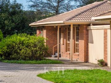 Gisborne, Macedon Ranges, Victoria - Garden