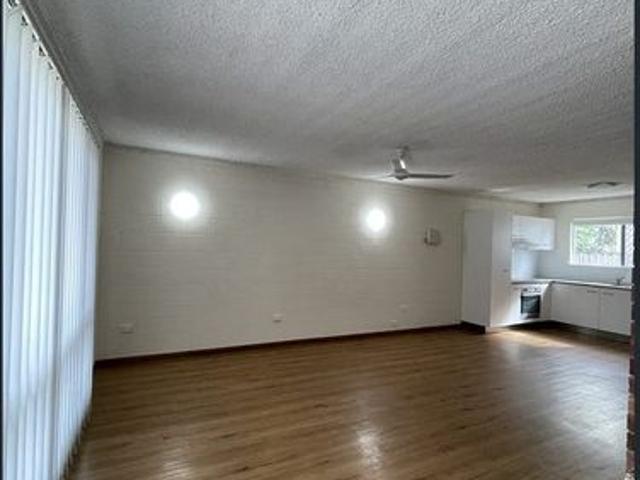 Convenient Living in the Heart of Hermit Park!