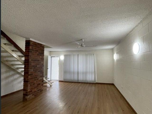 Convenient Living in the Heart of Hermit Park!