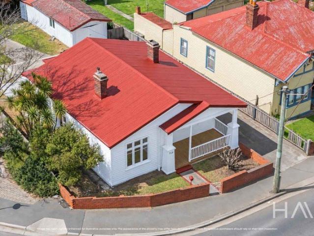 Convenient Living in the Heart of Mowbray