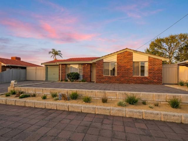 Convenient Living in Willetton! Spacious! Pets Allowed!