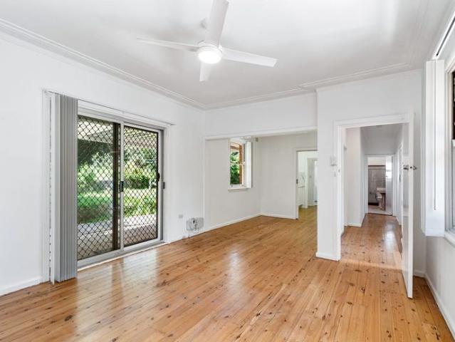 Convenient Living in a Great Wollongong Location