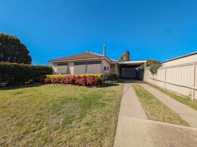 Convenient Living in a Quiet Residential Court