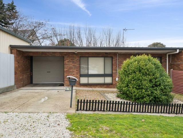 Convenient living in a sought after city fringe location