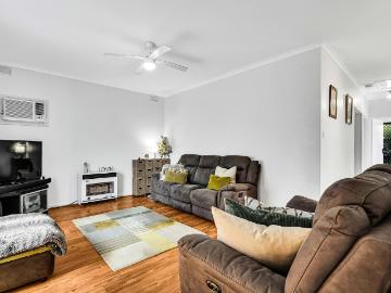 Convenient Living in Nailsworth!