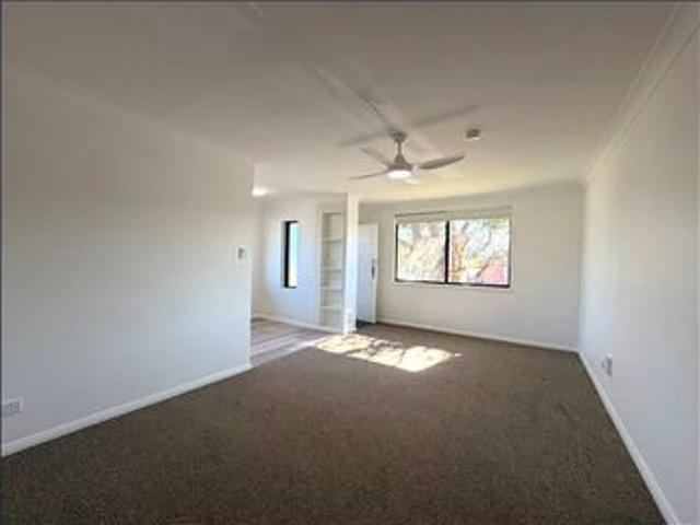 Convenient living near One Mile & Forster Golf Course!