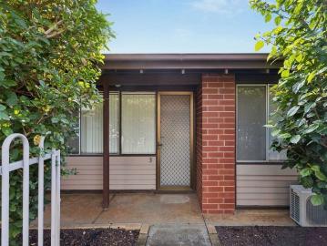 Convenient Living on Perez Avenue