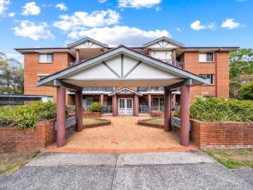 Convenient Living | Spacious Level 1 Apartment with Dual Balconies