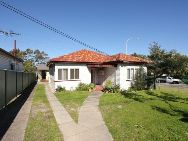Convenient location Close to University