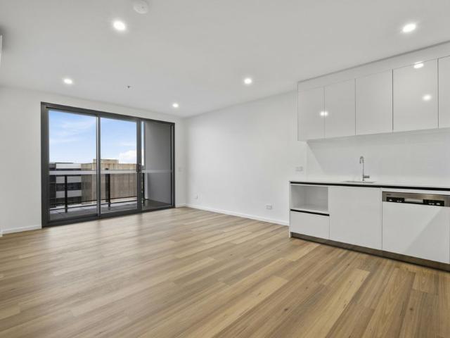 Convenient Location, Spectacular Outlook