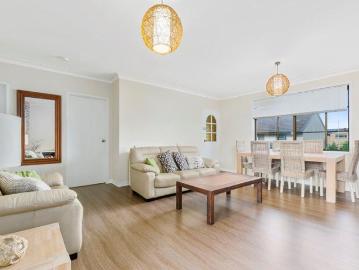 Woonona, Maddens Plains, Snapper Island