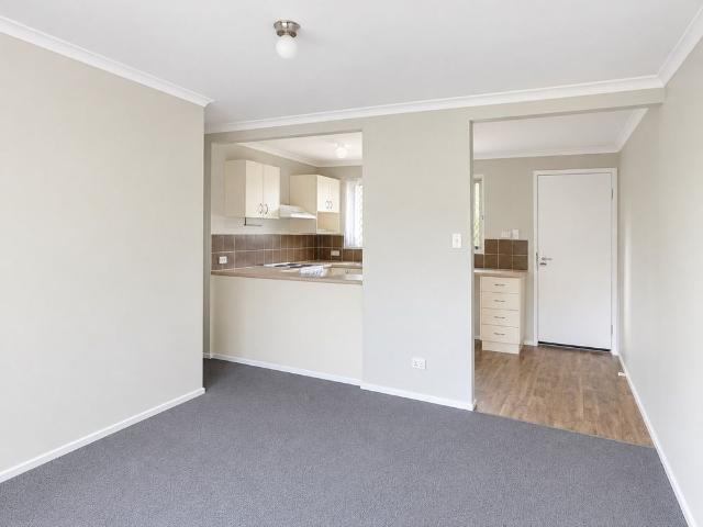 Convenient Logan Central Living with Pool & Spa