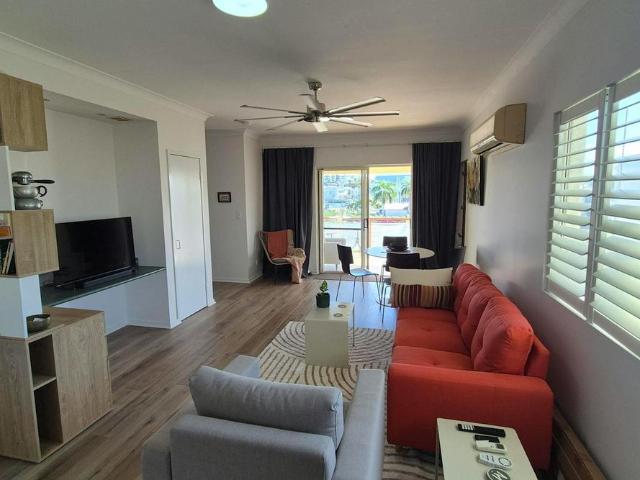 CONVENIENT LOW MAINTENANCE 2 BEDROOM UNIT
