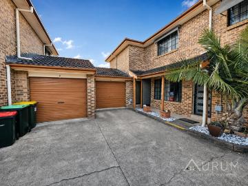 Convenient & Low Maintenance Townhouse Living