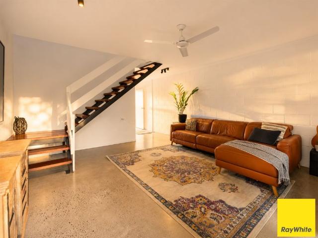 Convenient & Low Maintenance Living close to the CBD!