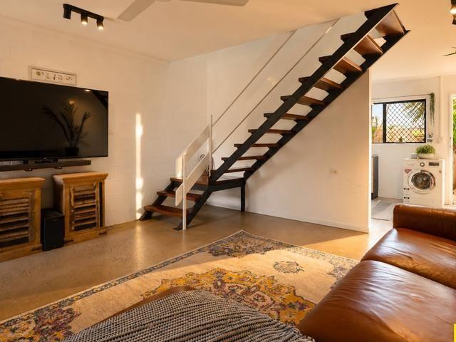 Convenient & Low Maintenance Living close to the CBD!