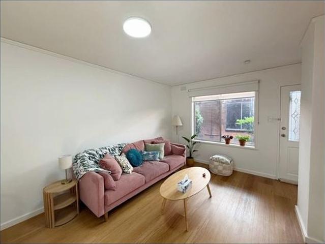 Convenient & low maintenance living in Brunswick West