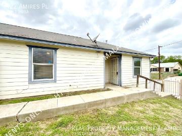 MOVE IN SPECIAL* Convenient & Low Maintenance Living Near St. Mary’s University!