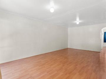 Convenient Low set Townhouse in a Secure Complex