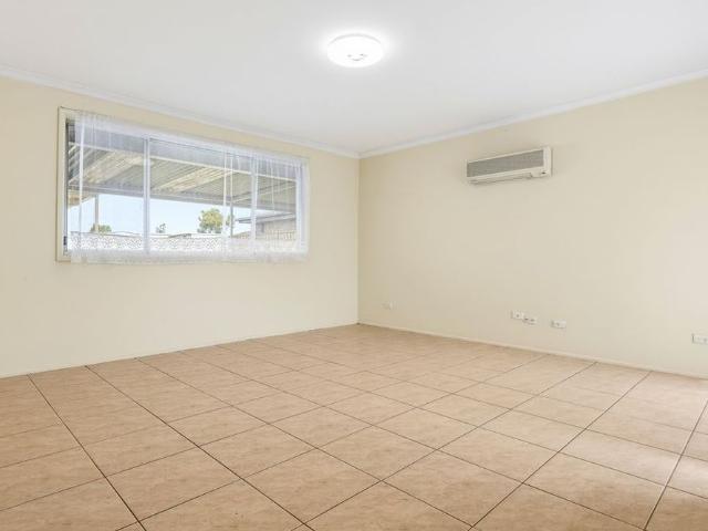 Convenient Plumpton Living