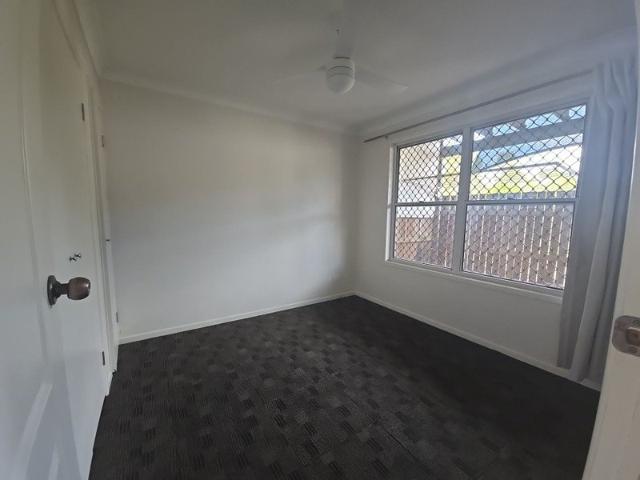 Convenient & Private Living Space Perfect for Commuters & Hospital Workers!