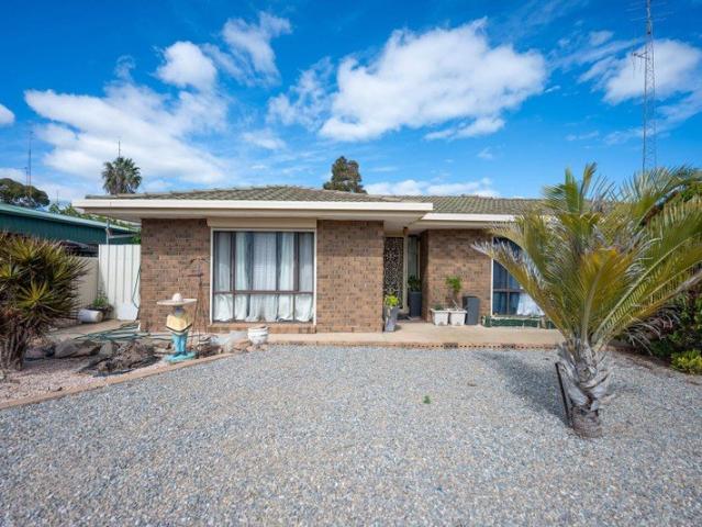 Convenient Quiet Coastal Living