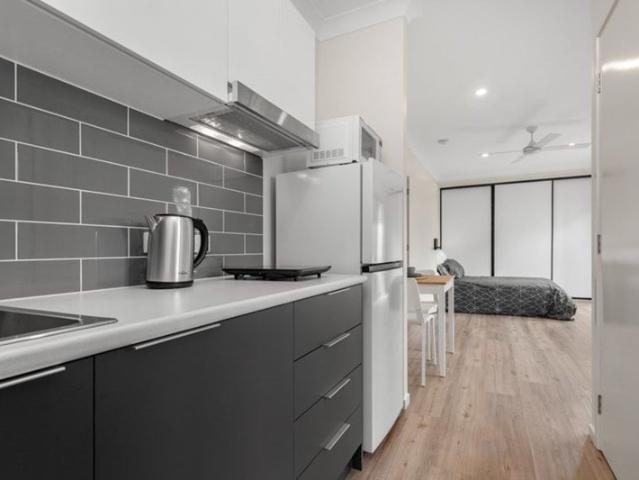 CONVENIENT STUDIO IN BALD HILLS