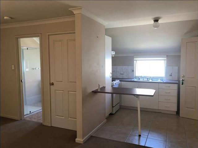Convenient Studio Living in Joondalup