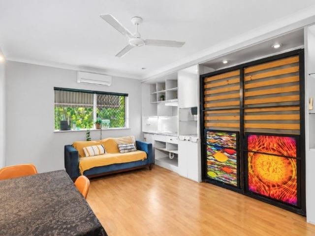 Convenient Studio Living in Manunda