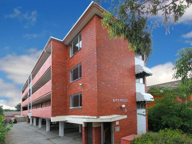 Convenient Studio Living in the Heart of Preston