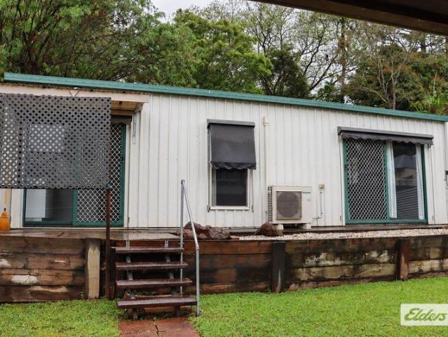 Convenient Self Contained Studio Walk to Town!