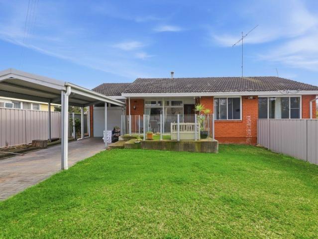 Convenient & Spacious Living in the Heart of South Windsor