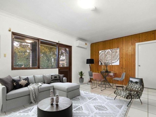 Convenient Two Bedroom Apartment in the Heart of Cabramatta